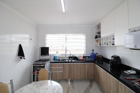 Casa à venda com 144m², 3 quartos e 2 vagasCozinha