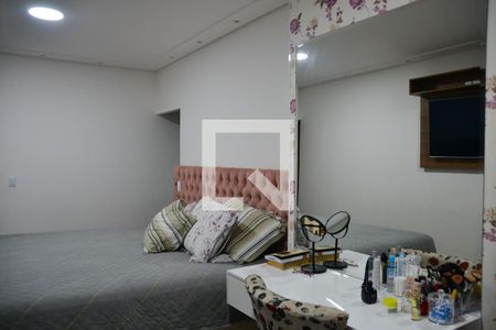 Casa à venda com 221m², 4 quartos e 4 vagas Casa à venda com 221m², 4 quartos e 4 vagasQuarto 4