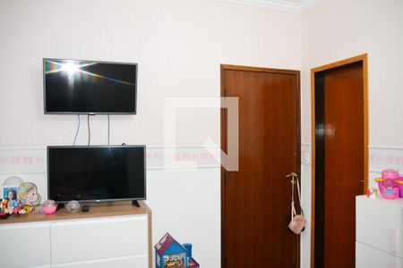 Casa à venda com 221m², 4 quartos e 4 vagas Casa à venda com 221m², 4 quartos e 4 vagasQuarto 3