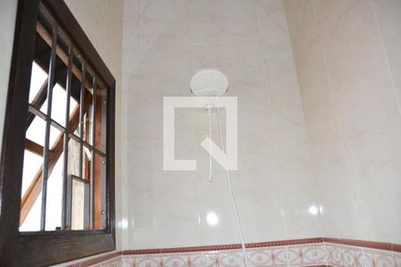 Casa à venda com 221m², 4 quartos e 4 vagas Casa à venda com 221m², 4 quartos e 4 vagasBanheiro