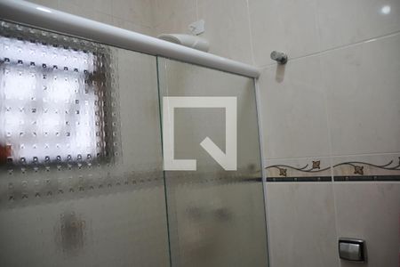 Casa à venda com 221m², 4 quartos e 4 vagas Casa à venda com 221m², 4 quartos e 4 vagasQuarto 4