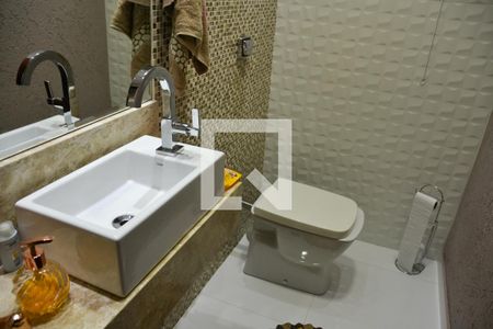 Casa à venda com 221m², 4 quartos e 4 vagas Casa à venda com 221m², 4 quartos e 4 vagasBanheiro