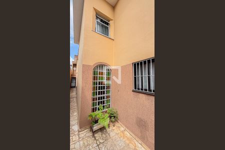Casa à venda com 240m², 3 quartos e 4 vagasQuintal