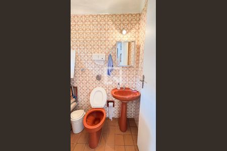 Casa à venda com 240m², 3 quartos e 4 vagasBanheiro