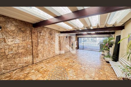 Casa à venda com 240m², 3 quartos e 4 vagasGaragem