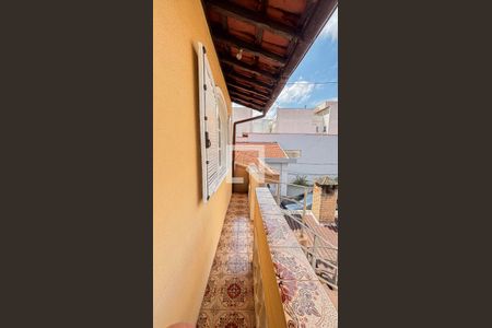 Casa à venda com 240m², 3 quartos e 4 vagasCorredor