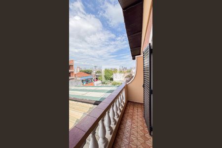 Casa à venda com 240m², 3 quartos e 4 vagasVaranda Suíte