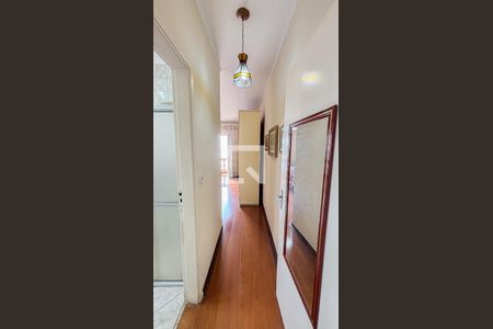 Casa à venda com 240m², 3 quartos e 4 vagasSuite