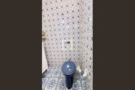 Casa à venda com 240m², 3 quartos e 4 vagasBanheiro