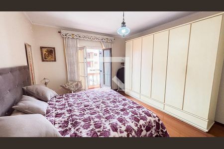 Casa à venda com 240m², 3 quartos e 4 vagasSuíte