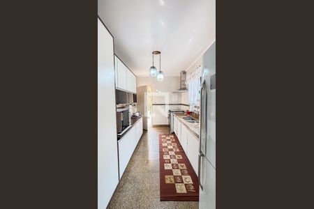 Casa à venda com 240m², 3 quartos e 4 vagasCozinha