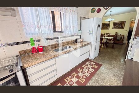 Casa à venda com 240m², 3 quartos e 4 vagasCozinha