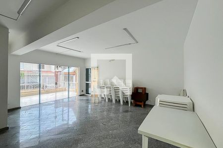 Apartamento à venda com 220m², 3 quartos e 2 vagasSalão de festas