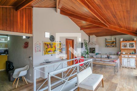 Apartamento à venda com 220m², 3 quartos e 2 vagasSegundo andar