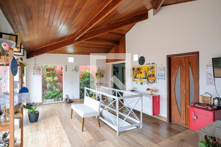 Apartamento à venda com 220m², 3 quartos e 2 vagasSegundo andar