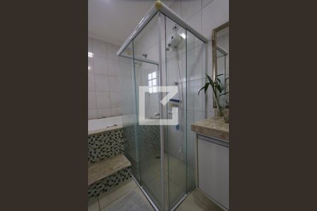 Casa à venda com 350m², 5 quartos e 3 vagasBanheiro da Suíte