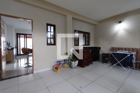 Casa à venda com 350m², 5 quartos e 3 vagasGaragem