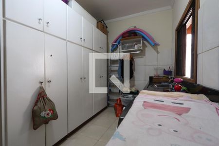 Casa à venda com 350m², 5 quartos e 3 vagasLavanderia