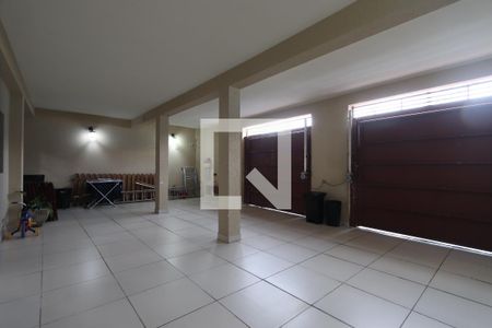 Casa à venda com 350m², 5 quartos e 3 vagasGaragem