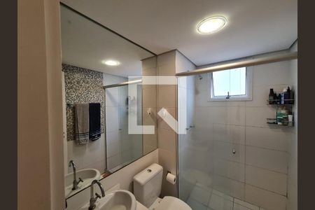Apartamento à venda com 84m², 3 quartos e 1 vaga Apartamento à venda com 84m², 3 quartos e 1 vagaBanheiro da Suíte
