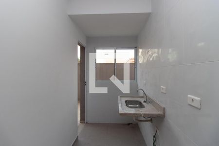 Sala/Cozinha de apartamento para alugar com 2 quartos, 40m² em Vila Mazzei, São Paulo