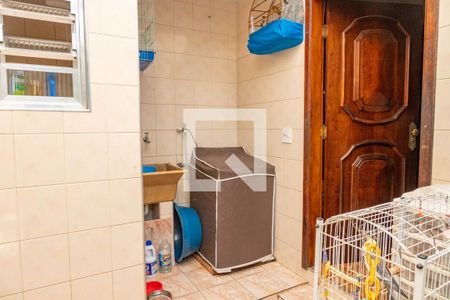 Casa à venda com 148m², 3 quartos e 2 vagas Casa à venda com 148m², 3 quartos e 2 vagasÁrea de serviço