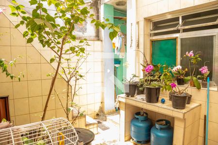 Casa à venda com 148m², 3 quartos e 2 vagas Casa à venda com 148m², 3 quartos e 2 vagasÁrea de serviço