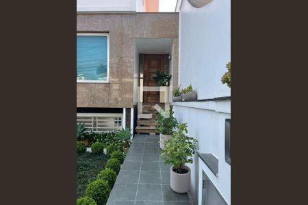 Casa à venda com 349m², 3 quartos e 7 vagas Casa à venda com 349m², 3 quartos e 7 vagasEntrada Social