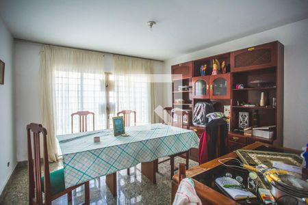 Casa para alugar com 201m², 4 quartos e 3 vagas Casa para alugar com 201m², 4 quartos e 3 vagasQuarto 4