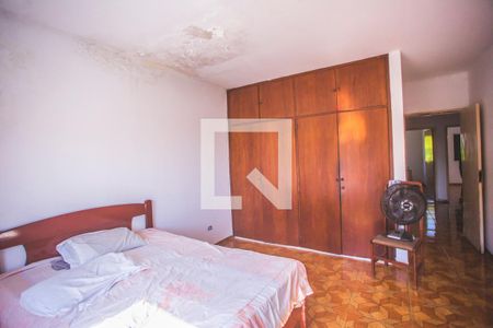 Casa para alugar com 201m², 4 quartos e 3 vagas Casa para alugar com 201m², 4 quartos e 3 vagasSuíte