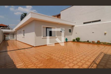 Casa à venda com 250m², 3 quartos e 10 vagasQuintal
