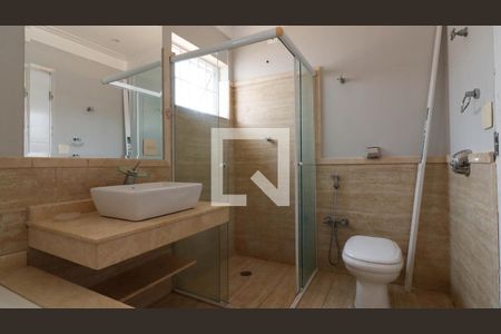 Casa à venda com 250m², 3 quartos e 10 vagasBanheiro da Suíte 3