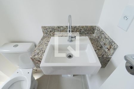 Apartamento à venda com 28m², 1 quarto e sem vaga Apartamento à venda com 28m², 1 quarto e sem vagaBanheiro da Suíte