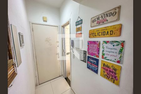 Studio à venda com 28m², 1 quarto e sem vaga Studio à venda com 28m², 1 quarto e sem vagaEntrada