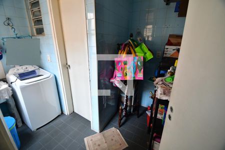 Apartamento à venda com 65m², 2 quartos e 1 vagaÁrea de Serviço