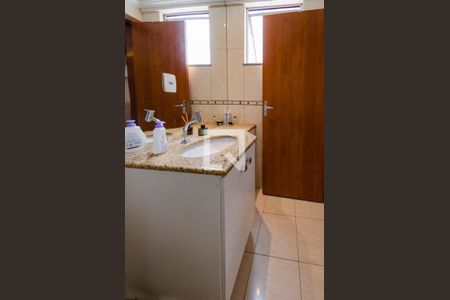 Apartamento à venda com 160m², 3 quartos e 2 vagas Apartamento à venda com 160m², 3 quartos e 2 vagasBanheiro suíte