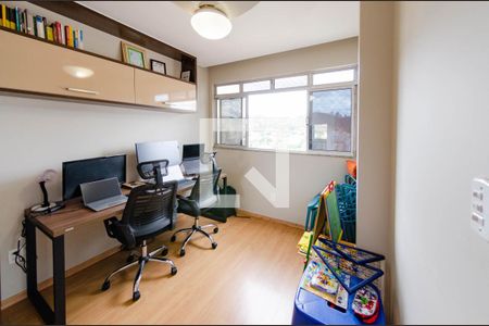 Apartamento à venda com 160m², 3 quartos e 2 vagas Apartamento à venda com 160m², 3 quartos e 2 vagasQuarto 1