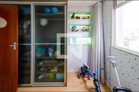 Apartamento à venda com 160m², 3 quartos e 2 vagas Apartamento à venda com 160m², 3 quartos e 2 vagasQuarto 2