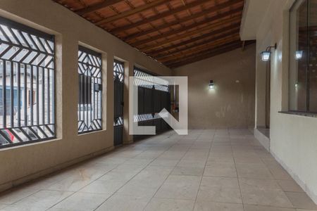 Casa à venda com 257m², 4 quartos e 3 vagas Casa à venda com 257m², 4 quartos e 3 vagasGaragem