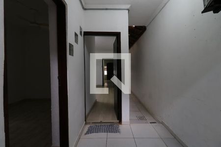 Casa à venda com 143m², 2 quartos e 1 vagaCorredor externo