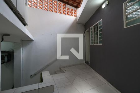 Casa à venda com 143m², 2 quartos e 1 vagaQuintal
