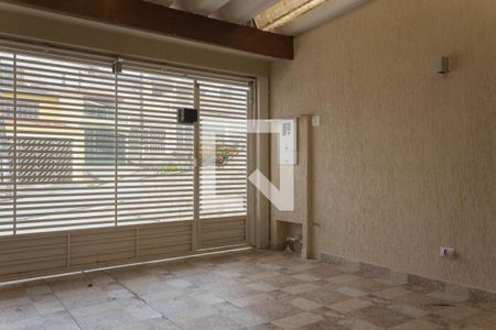 Casa à venda com 140m², 3 quartos e 2 vagas Casa à venda com 140m², 3 quartos e 2 vagasGaragem