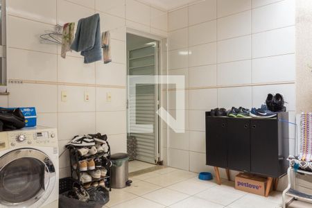 Casa à venda com 140m², 3 quartos e 2 vagas Casa à venda com 140m², 3 quartos e 2 vagasÁrea de Serviço