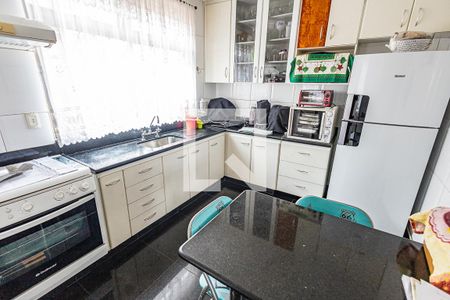 Apartamento à venda com 158m², 4 quartos e 4 vagasCozinha