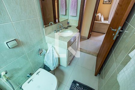 Apartamento à venda com 158m², 4 quartos e 4 vagasBanheiro