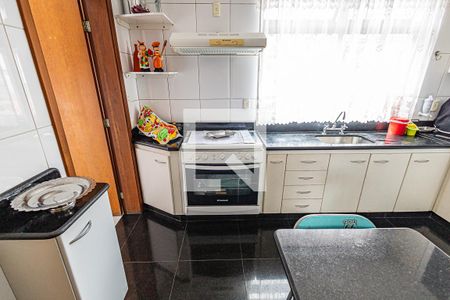 Apartamento à venda com 158m², 4 quartos e 4 vagasCozinha