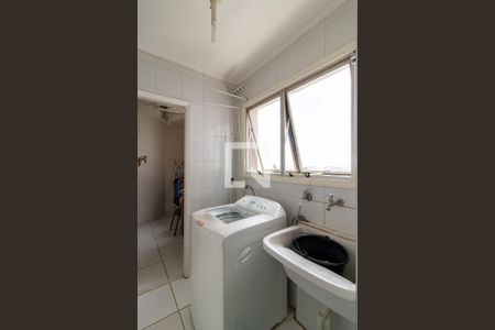 Apartamento para alugar com 182m², 3 quartos e 2 vagas Apartamento para alugar com 182m², 3 quartos e 2 vagasÁrea de Serviço