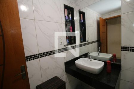 Casa à venda com 100m², 3 quartos e 1 vagaBanheiro