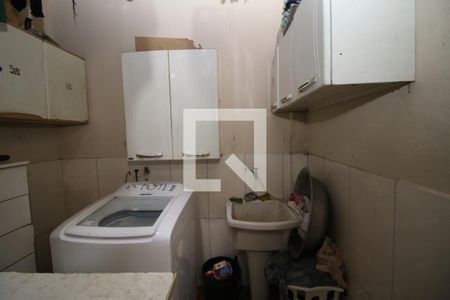 Casa à venda com 100m², 3 quartos e 1 vagaÁrea de Serviço