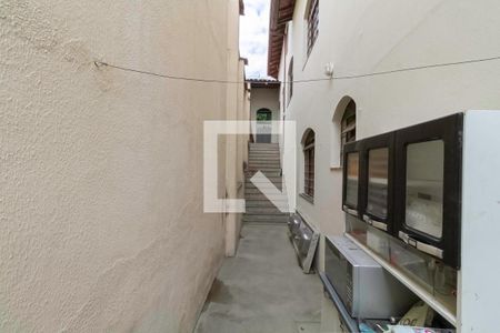 Casa à venda com 235m², 3 quartos e 4 vagasCorredor